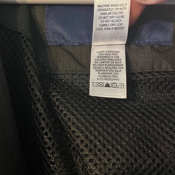 Button Down Windbreaker Jacket Men's Basic Editions Brand Black w/ hood. L. NWT. - Picture 8 of 13